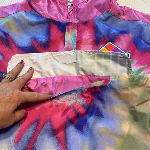 Polaroid Multi-Color Pull Over Wind Breaker - Picture 6 of 10
